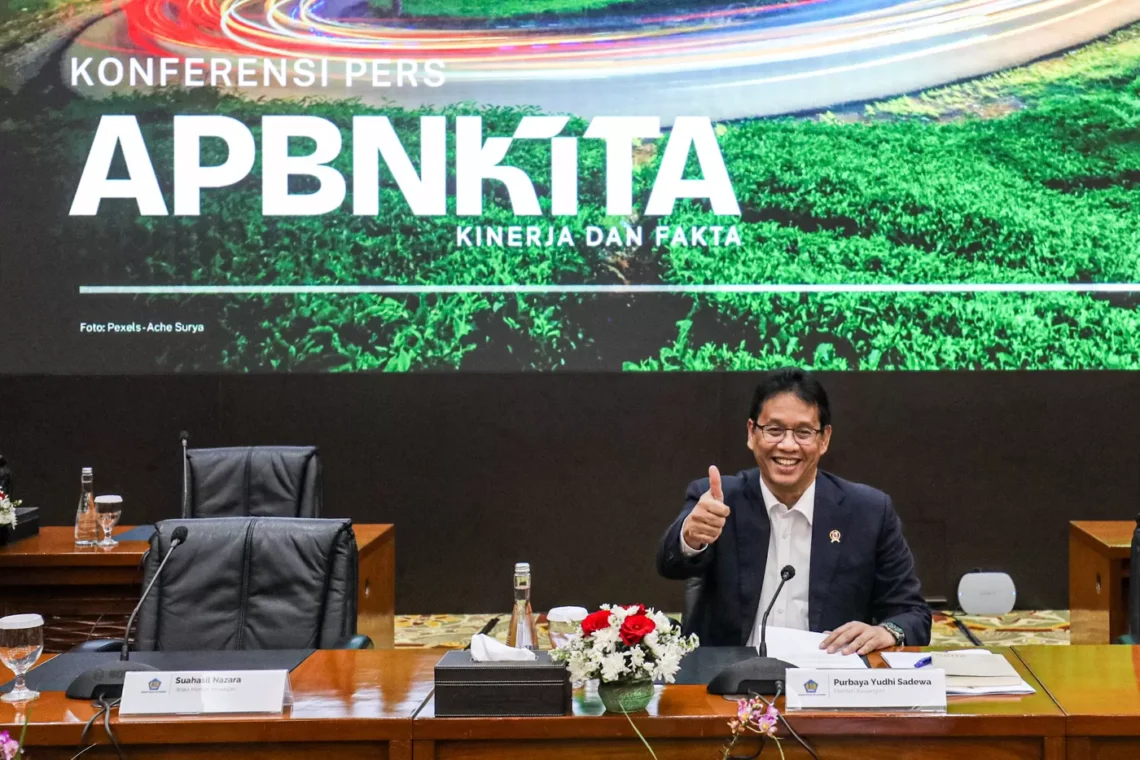 Menkeu Purbaya Usulkan Lulusan SMK Diikutsertakan dalam Program Magang Nasional