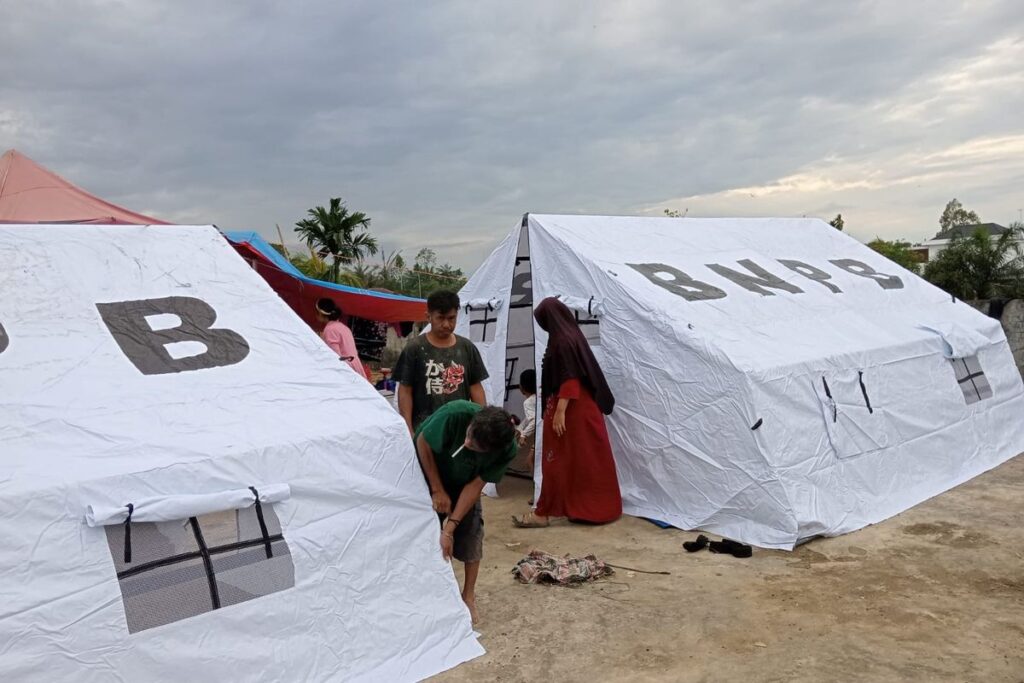 Diplomasi dan Krisis Kemanusiaan: Alasan di Balik Penolakan Bantuan Asing untuk Bencana Sumatera