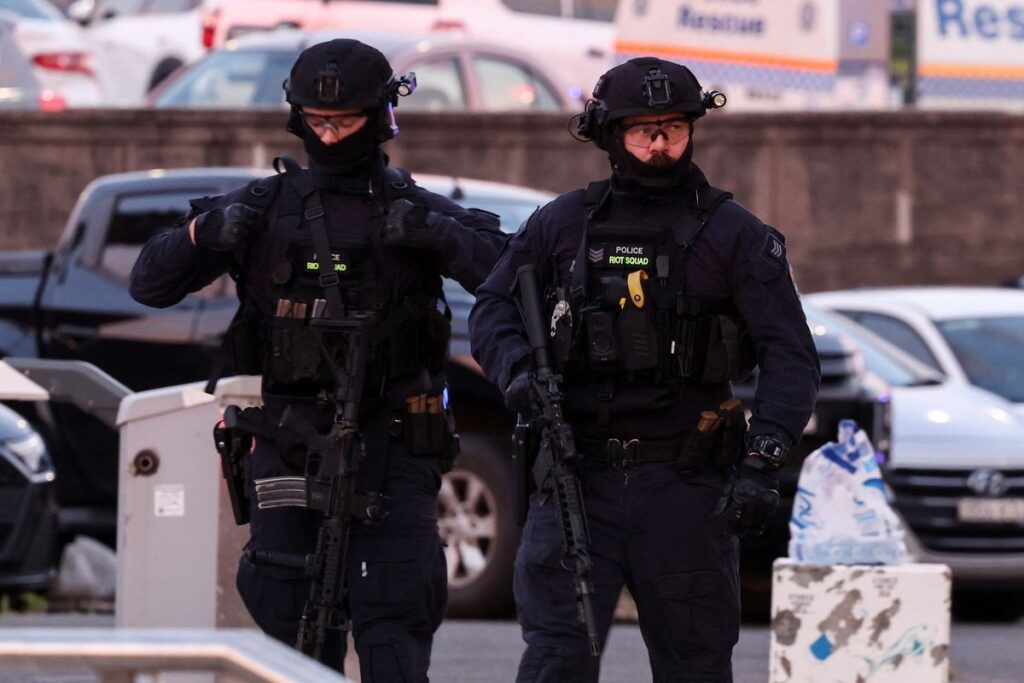 Pahlawan di Tengah Teror: Aksi Heroik Warga Sipil Melumpuhkan Penembak Bondi Beach