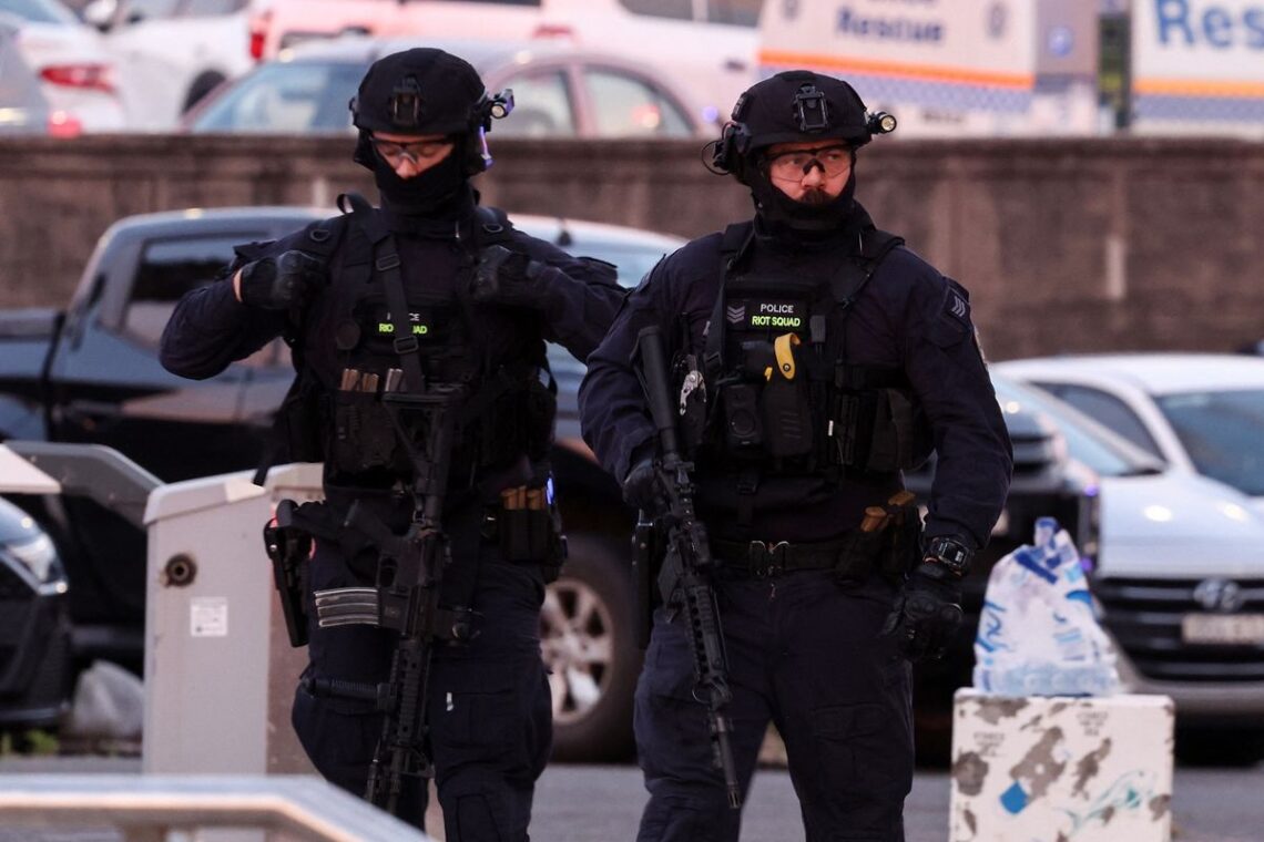 Pahlawan di Tengah Teror: Aksi Heroik Warga Sipil Melumpuhkan Penembak Bondi Beach