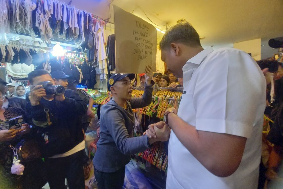 Jeritan Pedagang Pasar Senen kepada Menteri UMKM: "Thrifting Juga UMKM, Jangan Ditutup!"