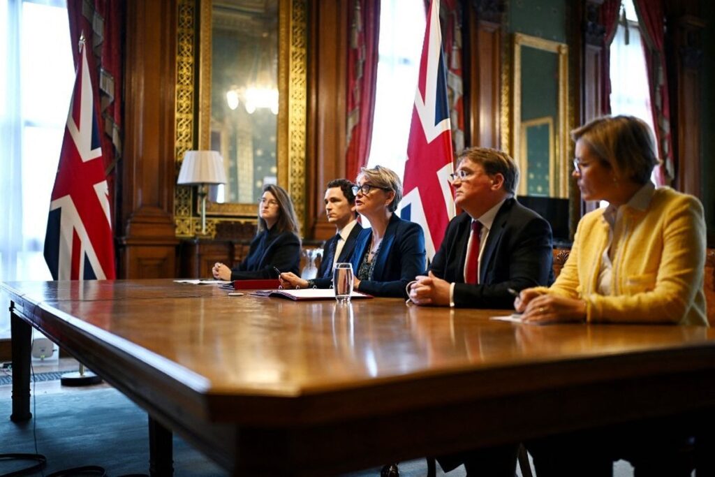 Diplomasi Mandiri Global: Koalisi 40 Negara Bergerak Tanpa AS untuk Membuka Blokade Selat Hormuz